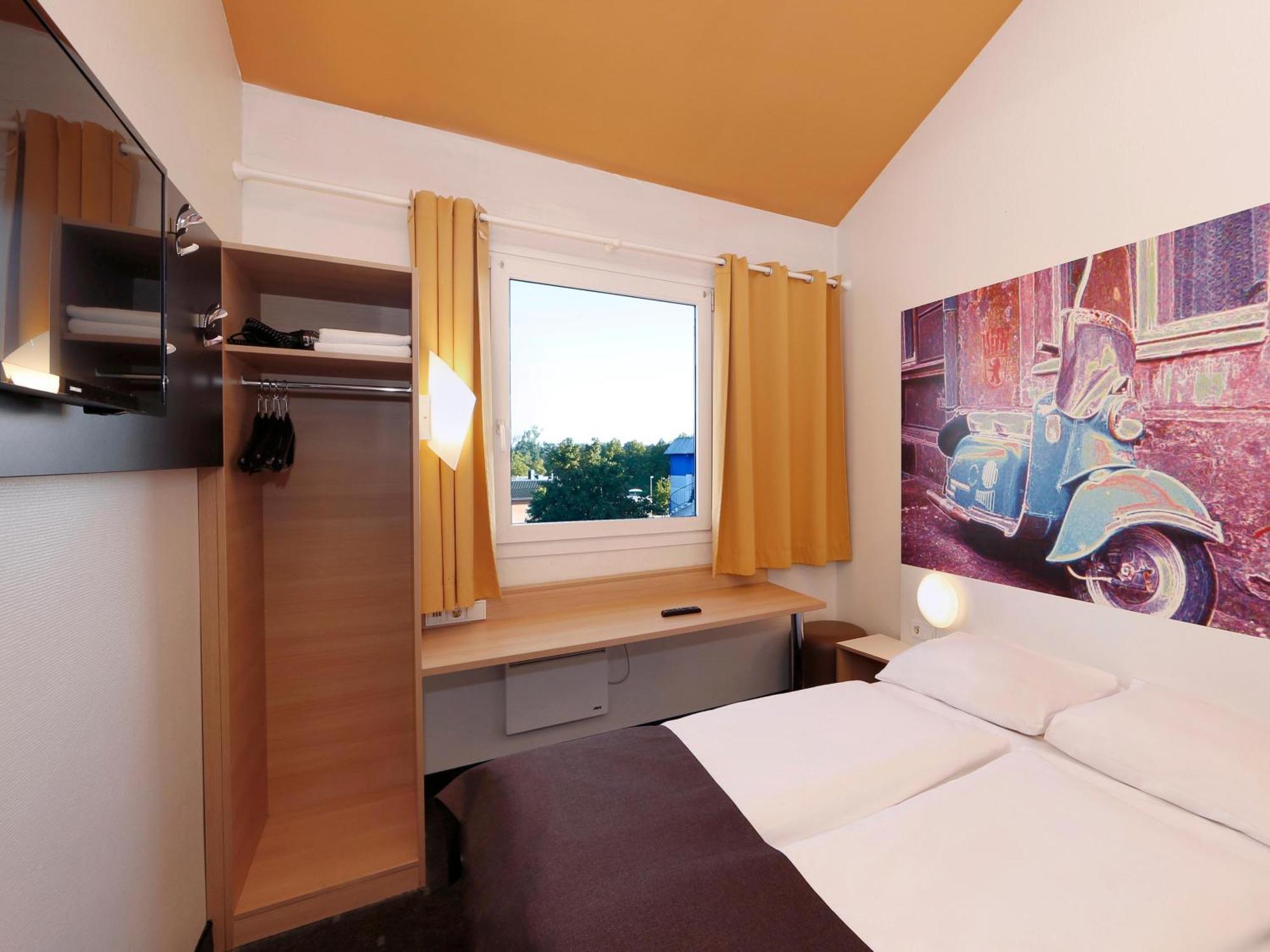 B&B Hotel Berlin Genshagen-Sued Ludwigsfelde Esterno foto