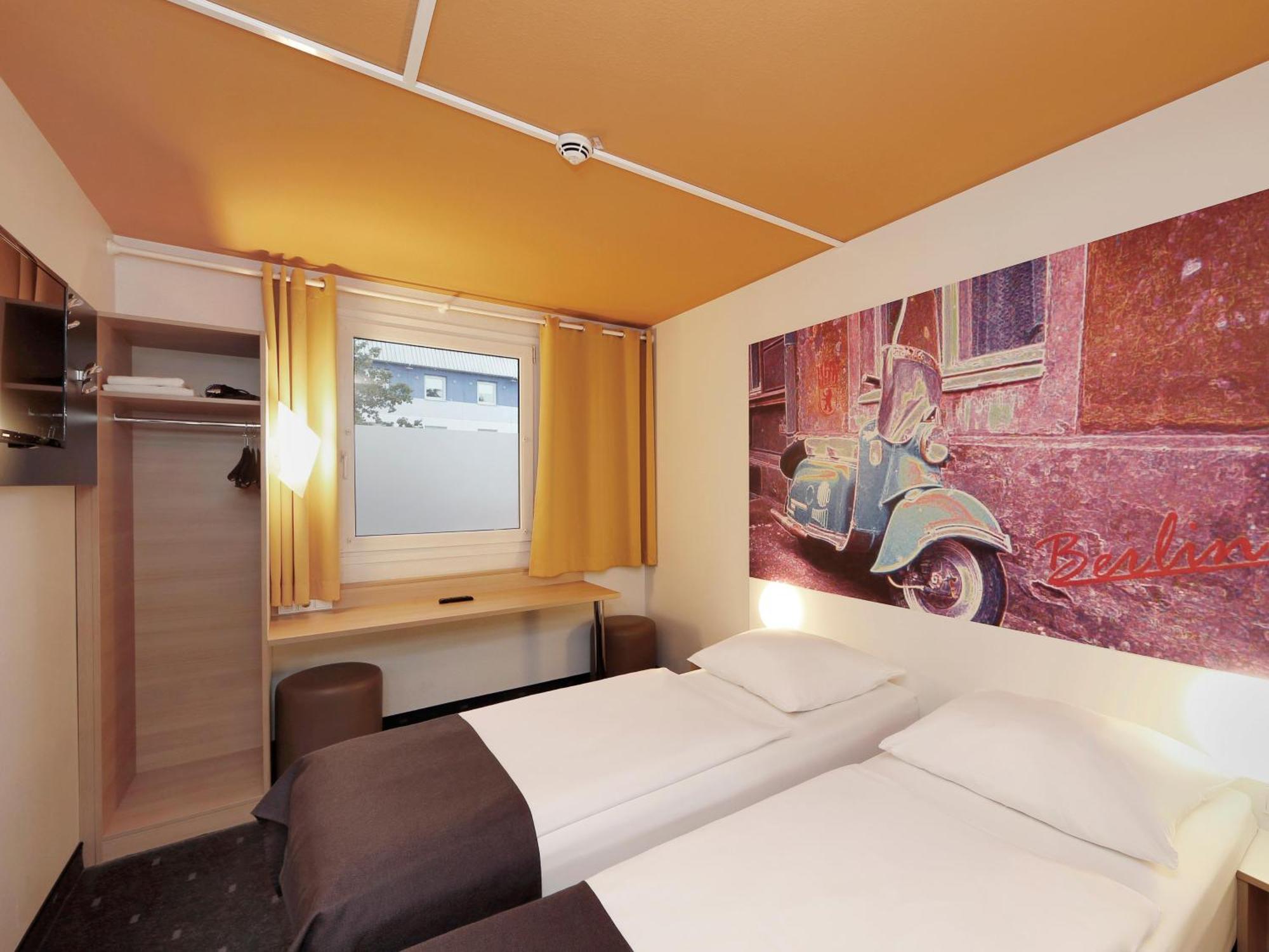 B&B Hotel Berlin Genshagen-Sued Ludwigsfelde Esterno foto